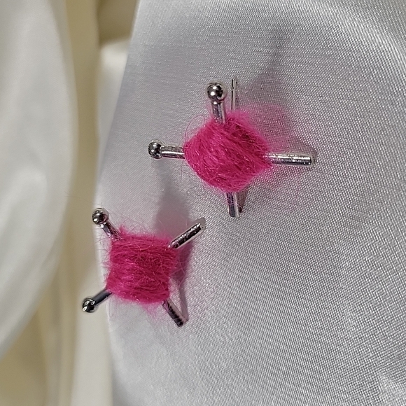 🔥LAST PAIR🔥 Knitting Needles & Yarn Stud Earrings - Picture 3 of 6